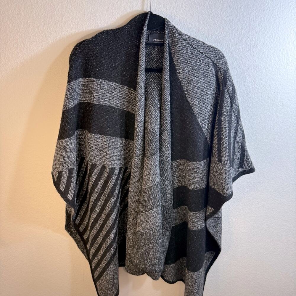 ZARA Charcoal and Black Patterned Poncho